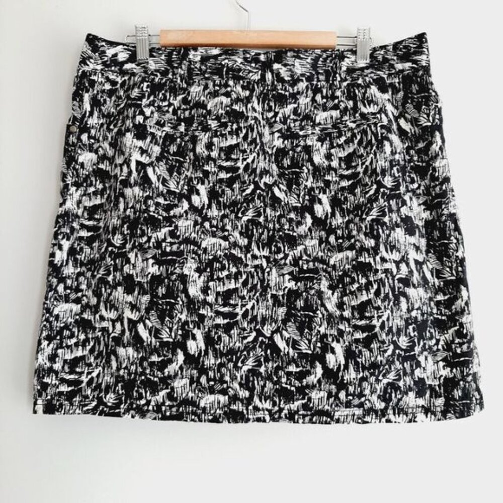 REITMANS / Skort B&W Mini Skirt Style w/ Pockets Abstract Pattern Sz 14 - Picture 7 of 14